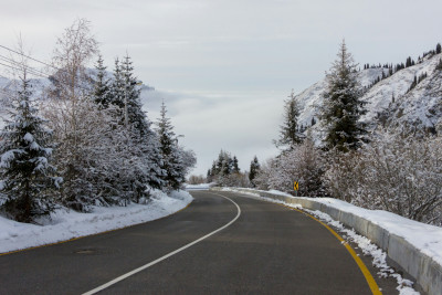 Zima a transport. 9 kluczowych rzeczy, o których muszą pamiętać spedycja i przewoźnicy